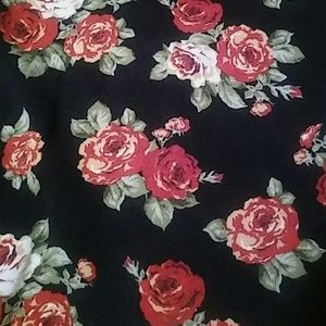 Forever 21 Skirts - Forever 21 Floral Rose Skater Skirt Forever 21 Skirts - Forever 21 Floral Rose Skater Skirt